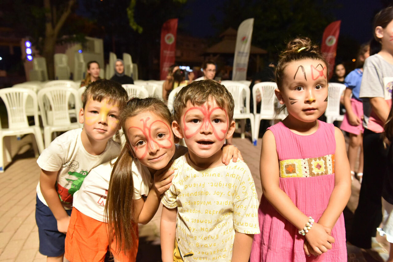 S U T C U L E R M A H A L L E S I S A H N E K E P E Z I L E R E 838226 248435