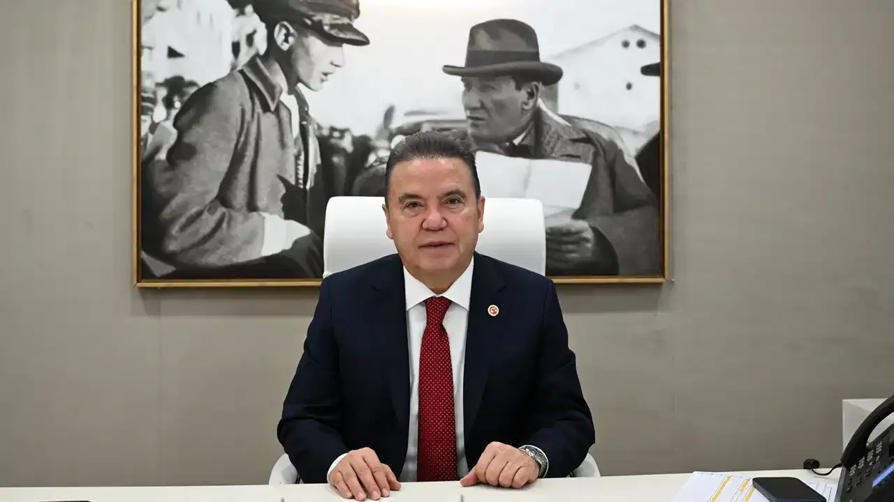 Son Dakika Antalya Buyuksehir Belediye Baskani Muhittin Bocek Gorevden Uzaklastirildi