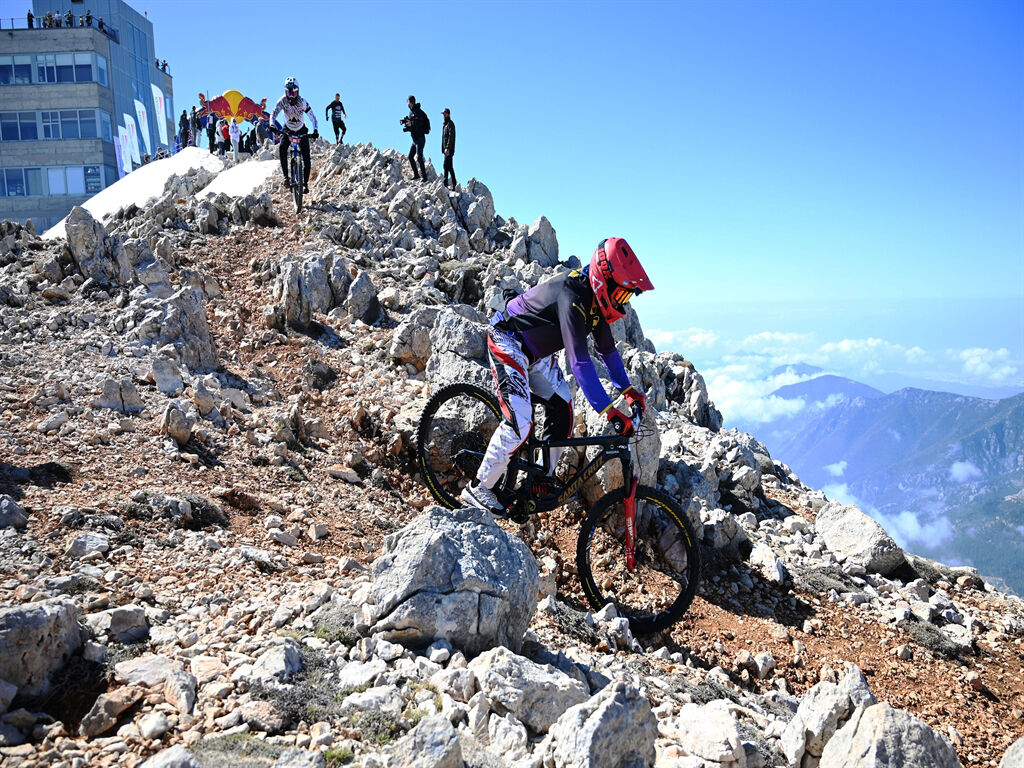 T U R K I Y E N I N B I S I K L E T T U R I Z M I H E D E F I 10 798200 236267