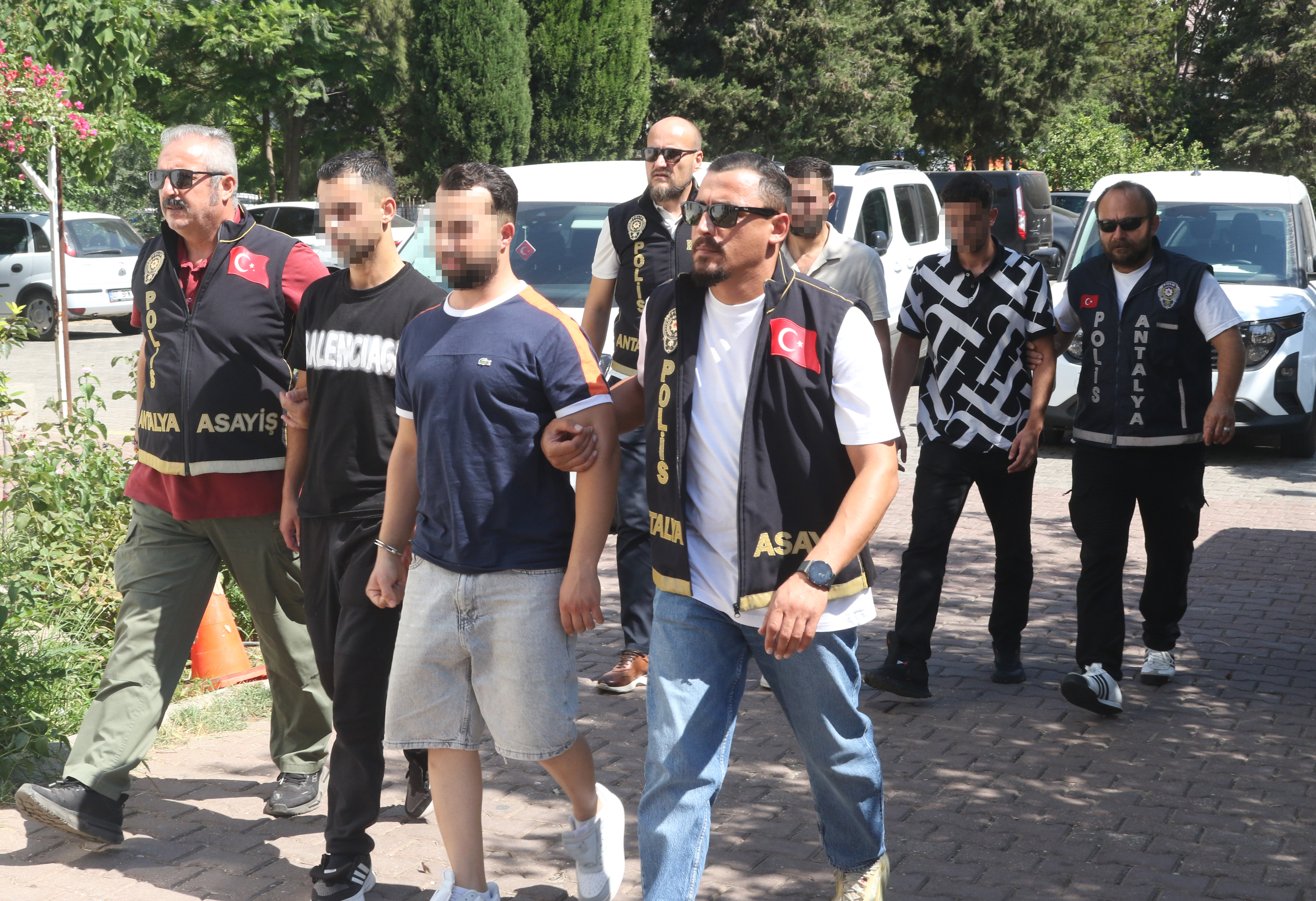 1 K I S I N I N O L D U G U S I L A H L I C A T I S M A N I N S U P H 860669 255441