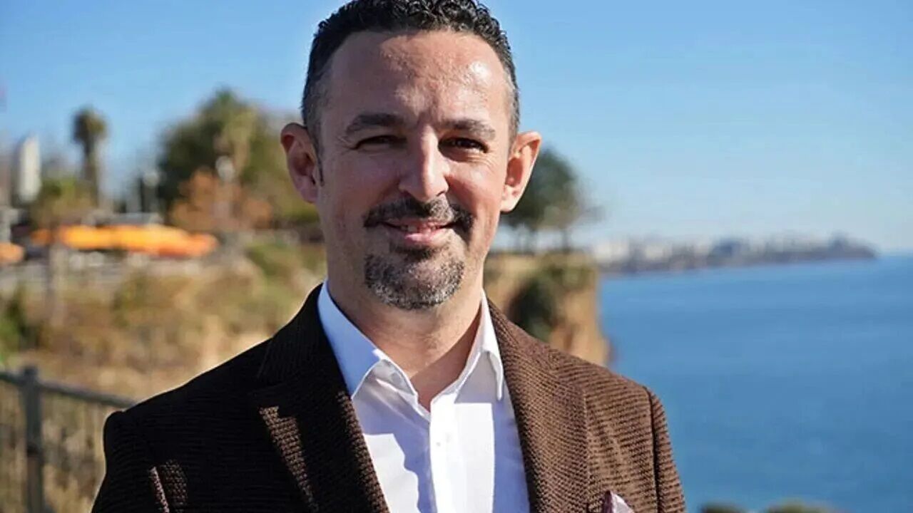 1702992507 D35974C0D2876337F70B 2-1