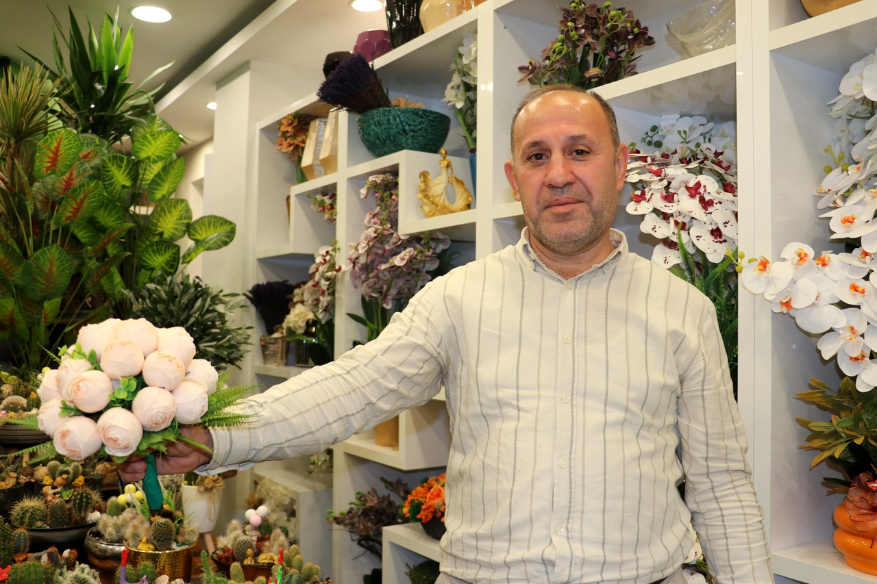 A N T A L Y A D A Y A Z D U G U N L E R I N D E S A K A Y I K B U 886383 263419