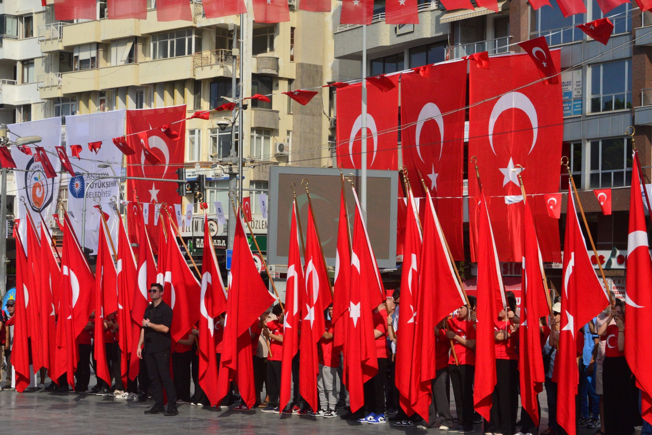 A N T A L Y A D A Z A F E R B A Y R A M I K U T L A N D I 888698 264048