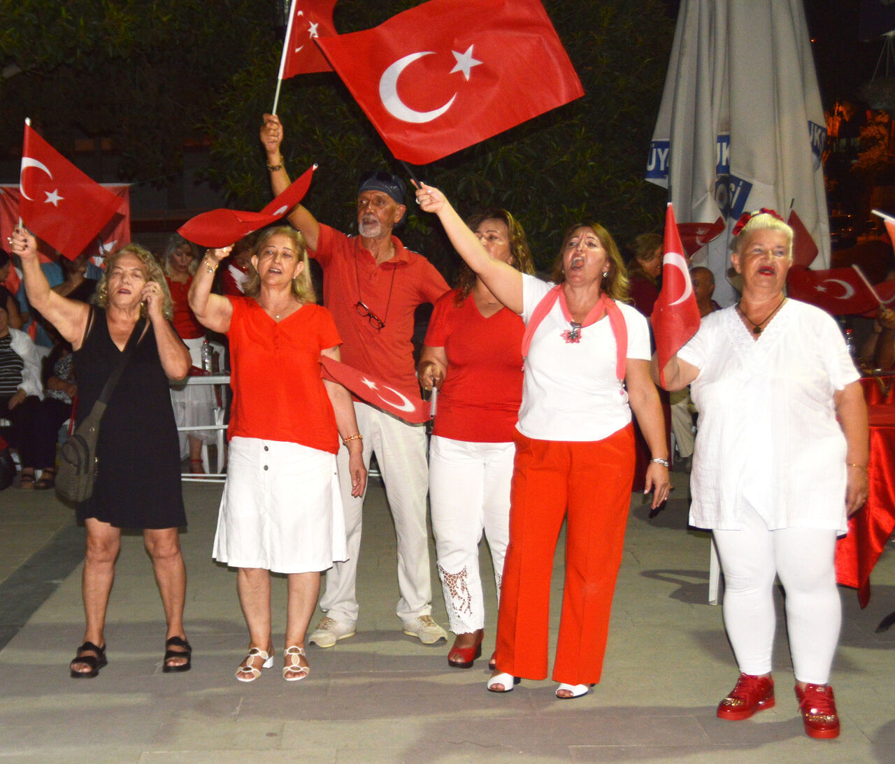 B A H C E D E A T A S A R K I L A R I 891138 264661