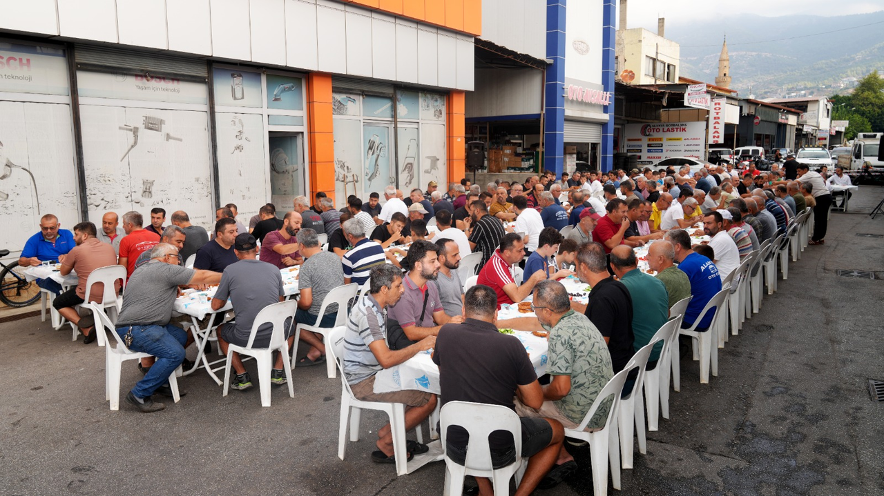 B A S K A N O Z C E L I K S A N A Y I E S N A F I Y L A B U L U S T U 873865 259571