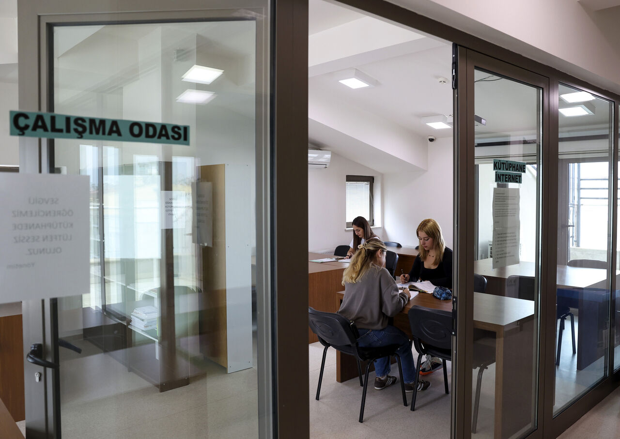 B U Y U K S E H I R I N O G R E N C I Y U R T L A R I I C I N O N K 874948 259909