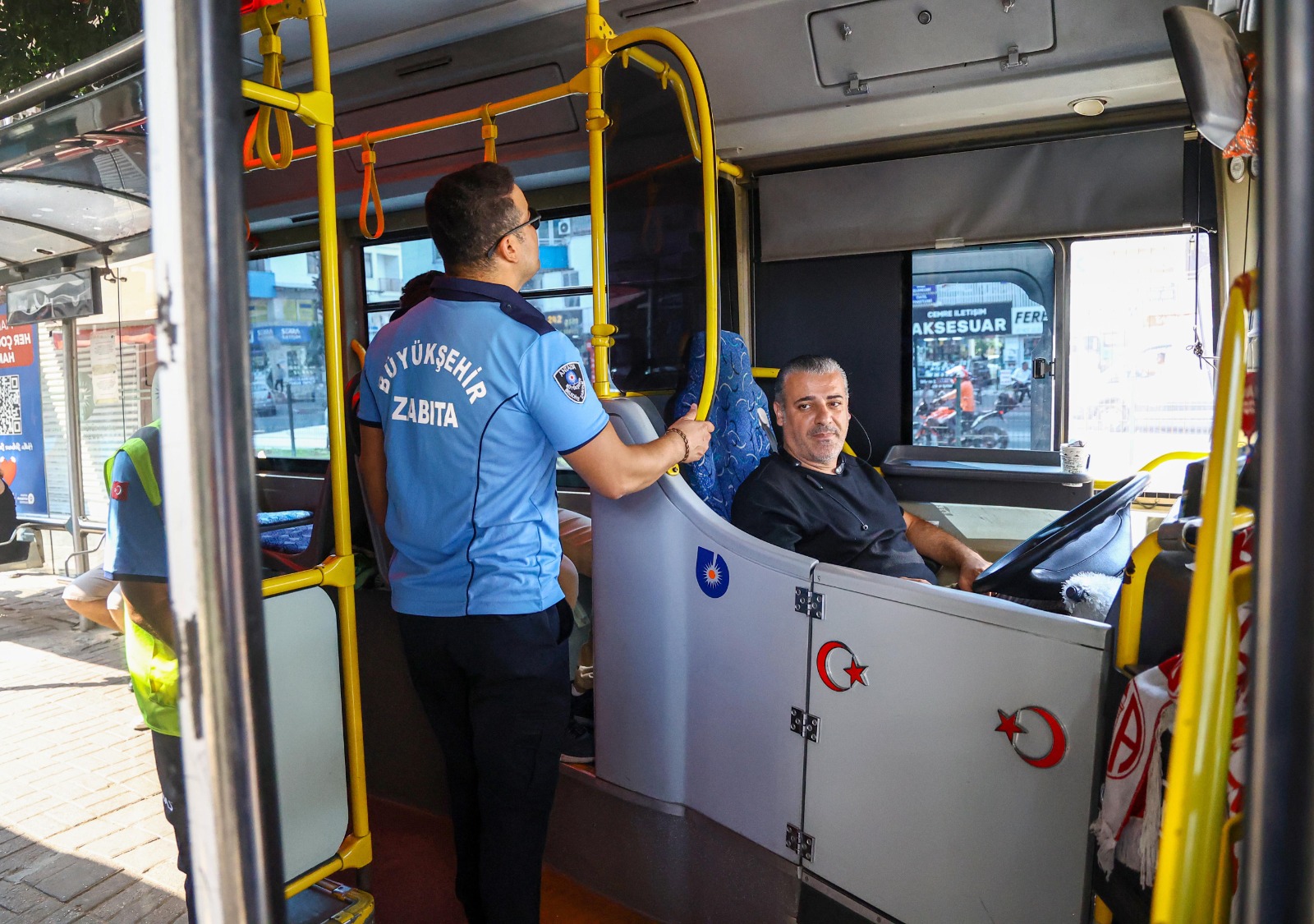 B U Y U K S E H I R I N T O P L U U L A S I M A R A C L A R I N D A K I 861096 255575