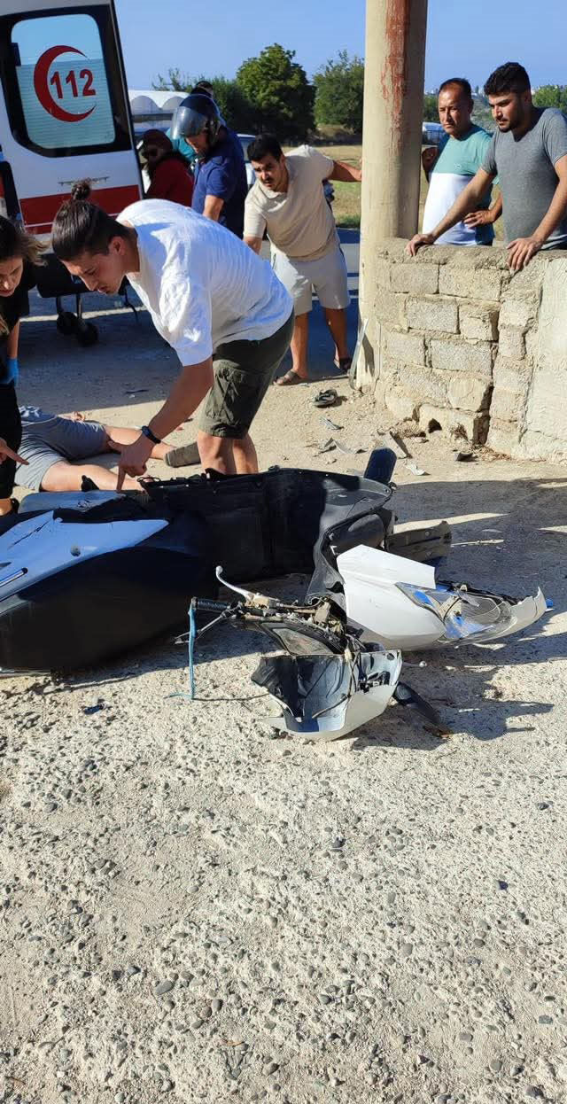 D I R E G E C A R P A N M O T O S I K L E T L I H A Y A T I N I K A Y B 867111 257546