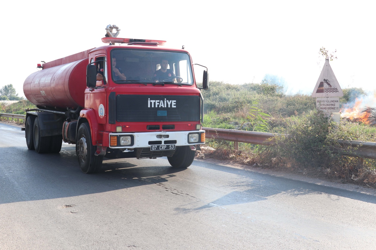 E L E K T R I K T E L L E R I N D E N S I C R A Y A N K I V I L C I M Y 874668 259832