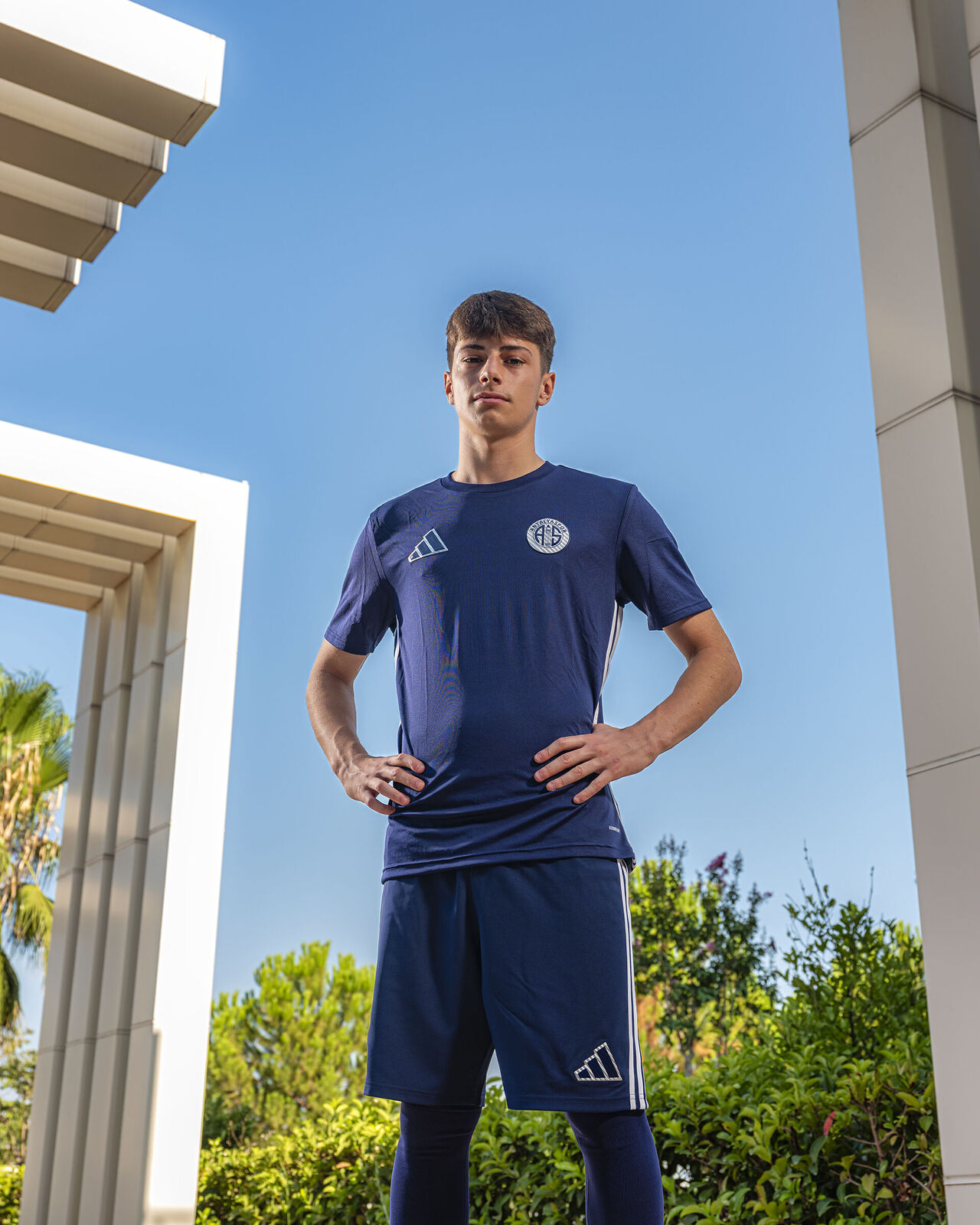 Gxvf Bv C W Q A A V Sly