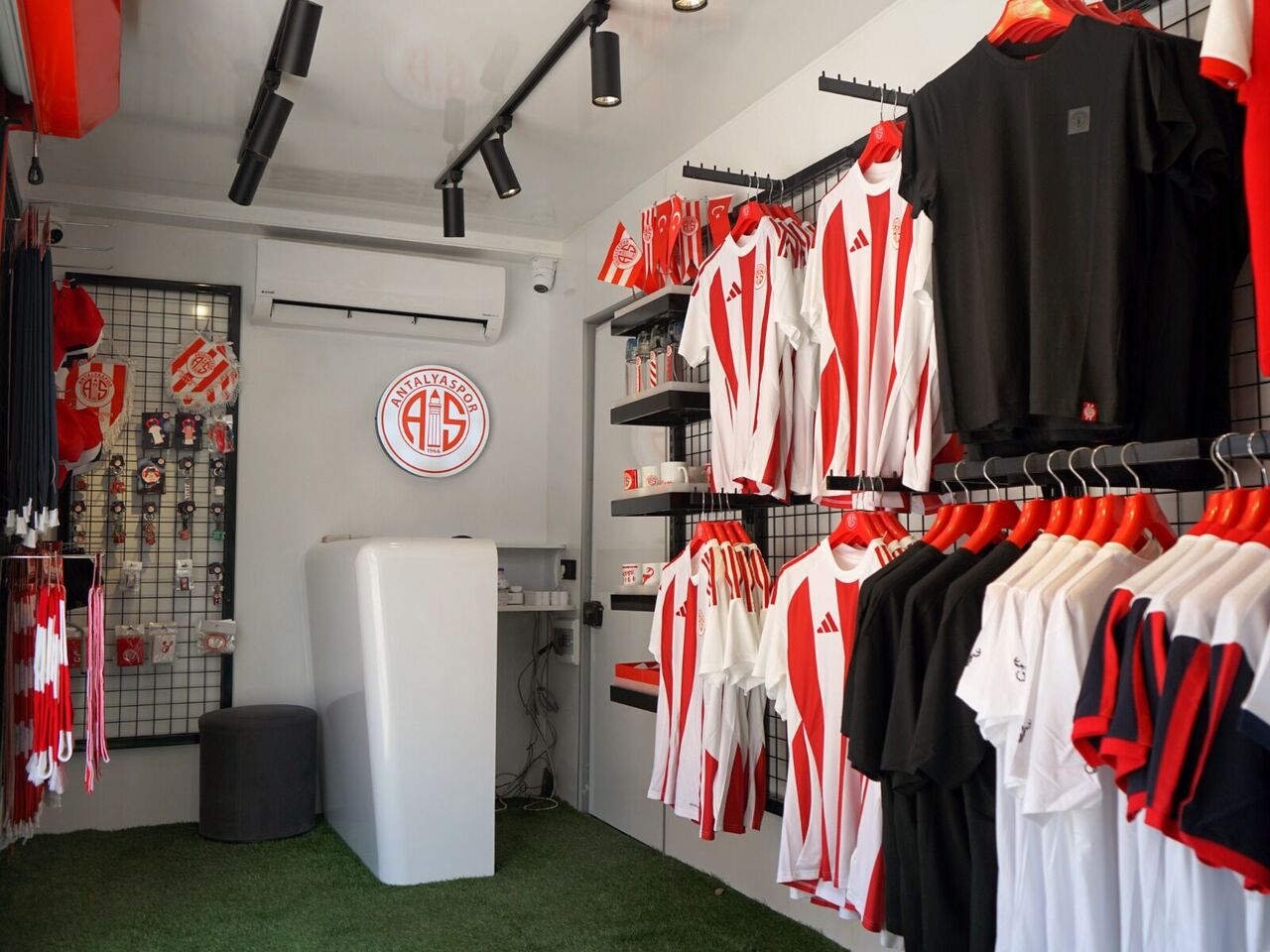 I M G 20250807 W A0019