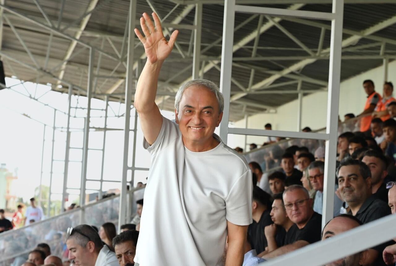 Kocagoz, Kepezspor Futbol A S Karaman K F Macini Tribunden Izledi 6