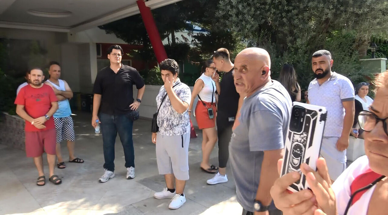 O T E L M U S T E R I L E R I N D E N C A L I S A N L A R I S B I R A 882682 262214