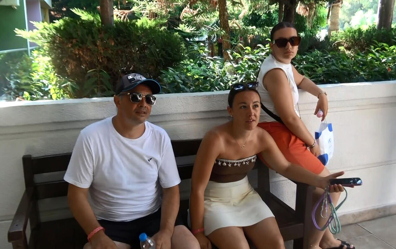 O T E L M U S T E R I L E R I N D E N C A L I S A N L A R I S B I R A 882685 262214