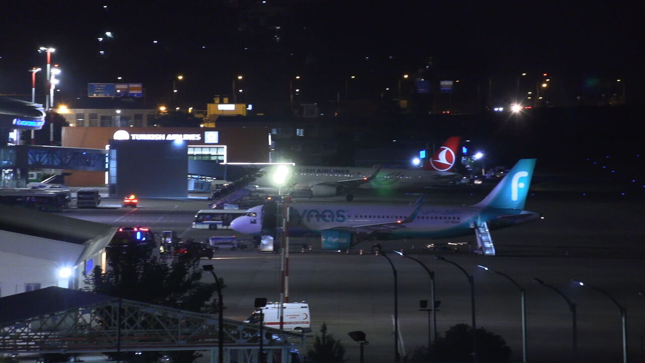 T R A B Z O N C I D D E S E F E R I I C I N H A V A L A N A N U C A 880107 261427