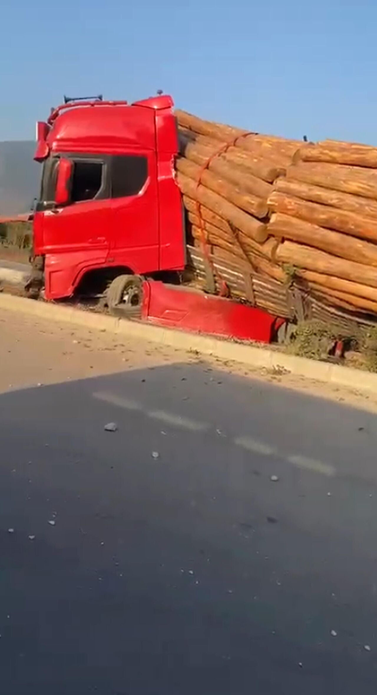 T R A F I K T E S O F O R U N U N K O N T R O L S U Z I L E R L E D I G I 871987 258966