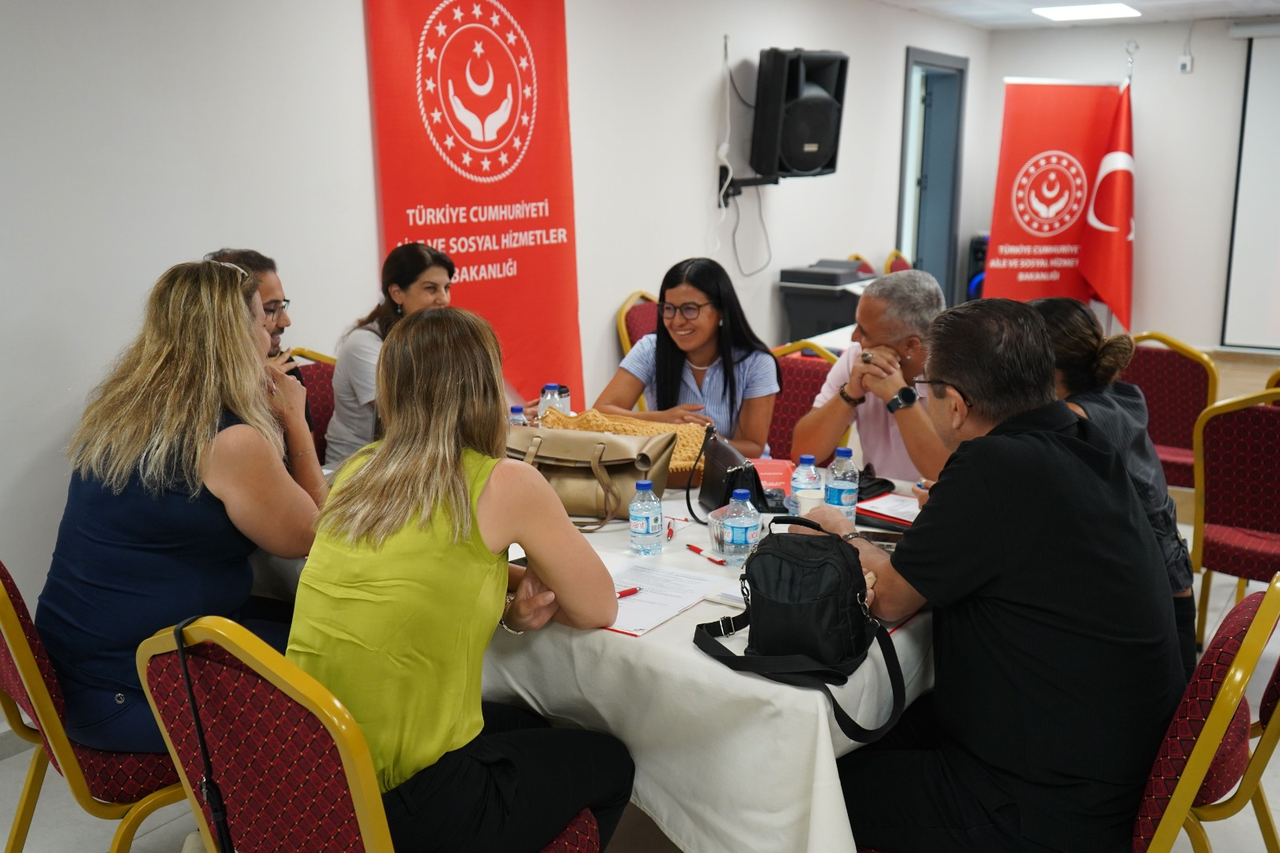 Y A S L I B I R E Y L E R I N S O R U N L A R I V E C O Z U M O N E R 864198 256634