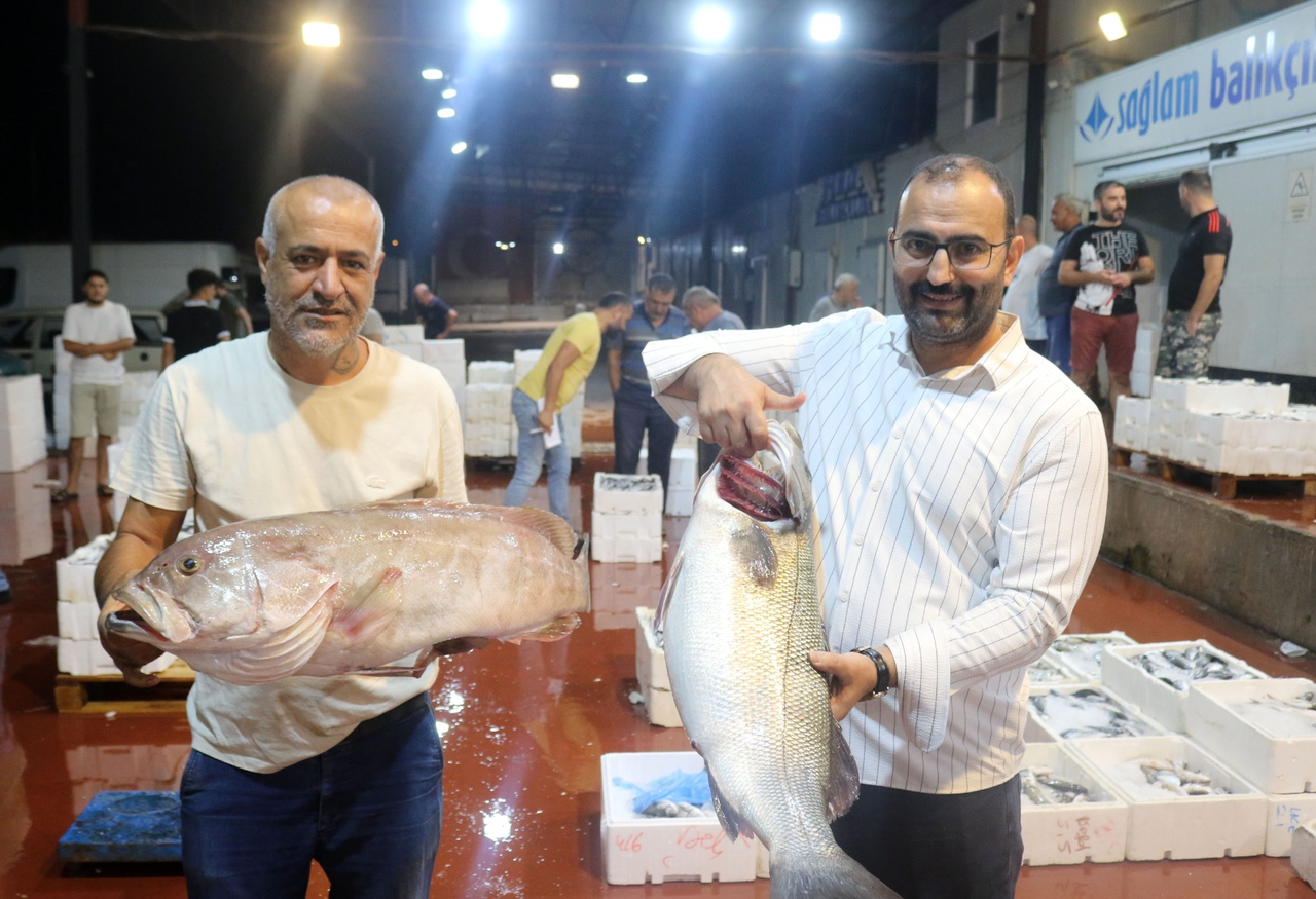 A K D E N I Z D E A V Y A S A G I K A L K T I 1 K I L O F I Y A 915388 271977