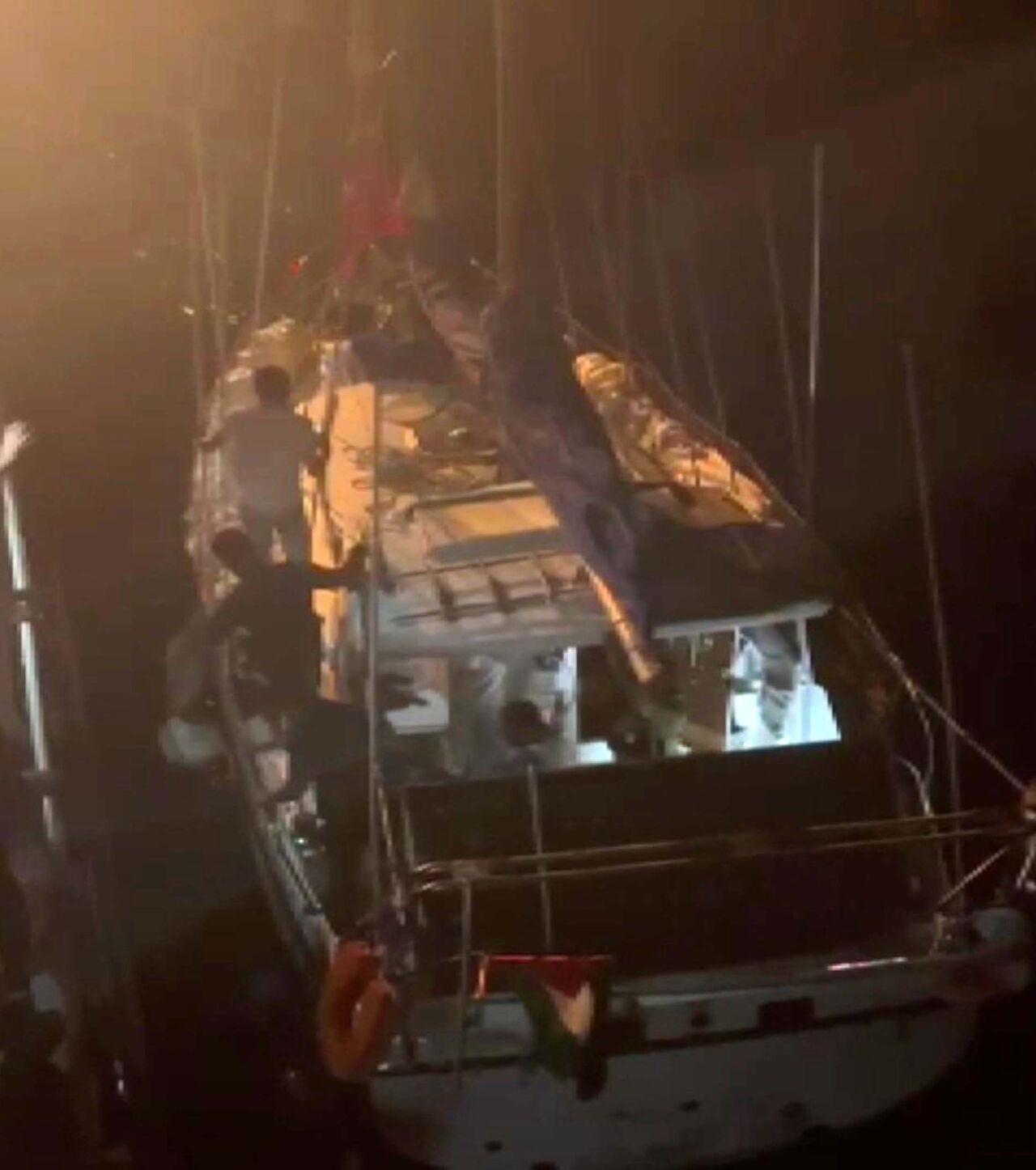 A R I Z A L A N A N S U M U D T E K N E S I N D E K I A K T I V I S T L E 933245 277177