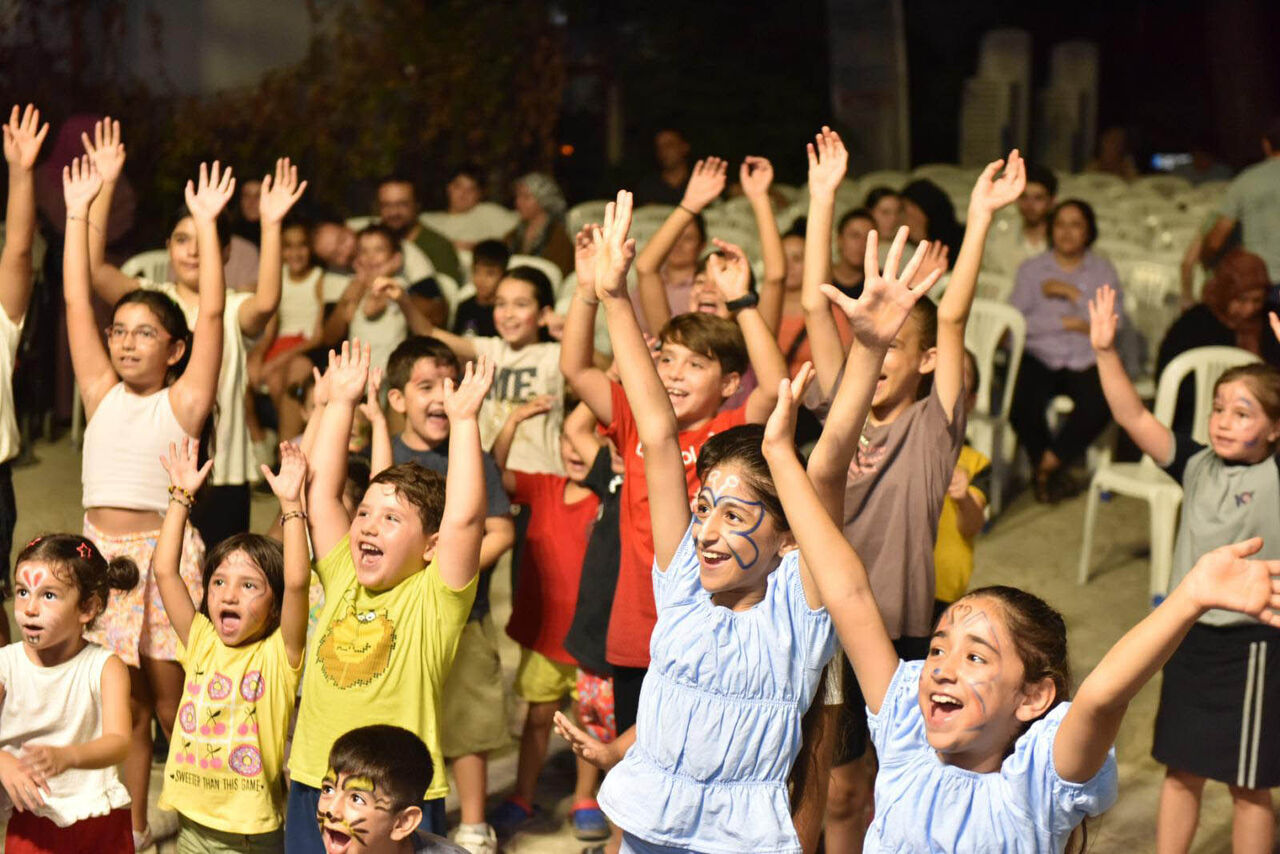 A V N I T O L U N A Y M A H A L L E S I S A H N E K E P E Z I L E 912413 271104