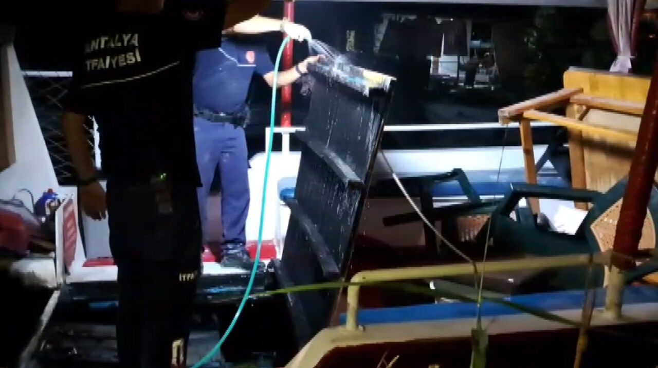 B A L I K C I T E K N E S I N D E K I Y A N G I N S O N D U R U L D U 909797 270335