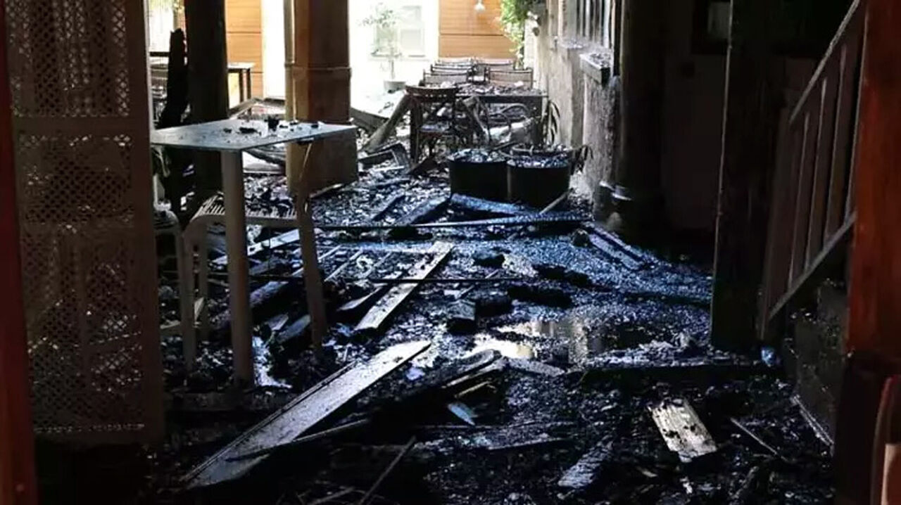 B U T I K O T E L D E K I Y A N G I N D A O L E N 2 K I S I K A T 939355 278953