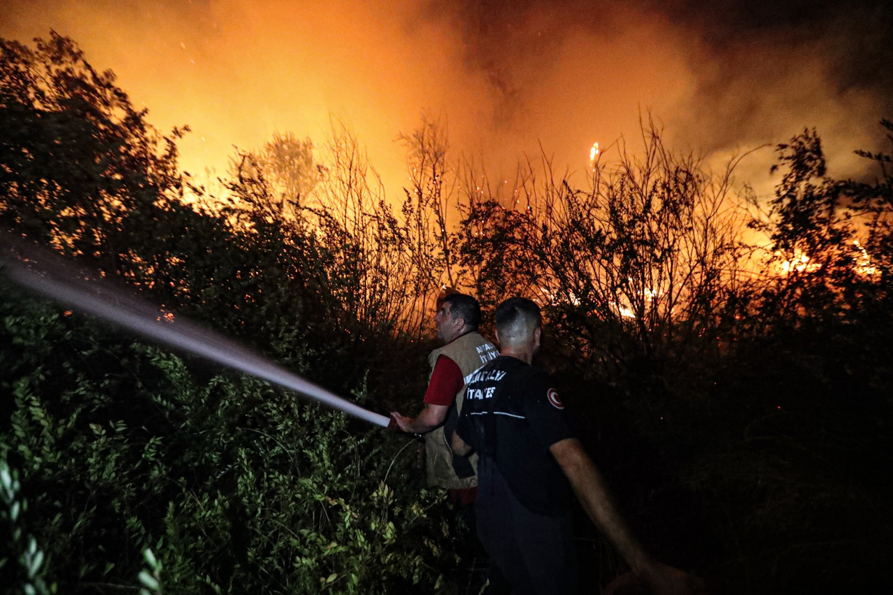 B U Y U K S E H I R I T F A I Y E S I N D E N Y A N G I N L A R A H I Z 920536 273561