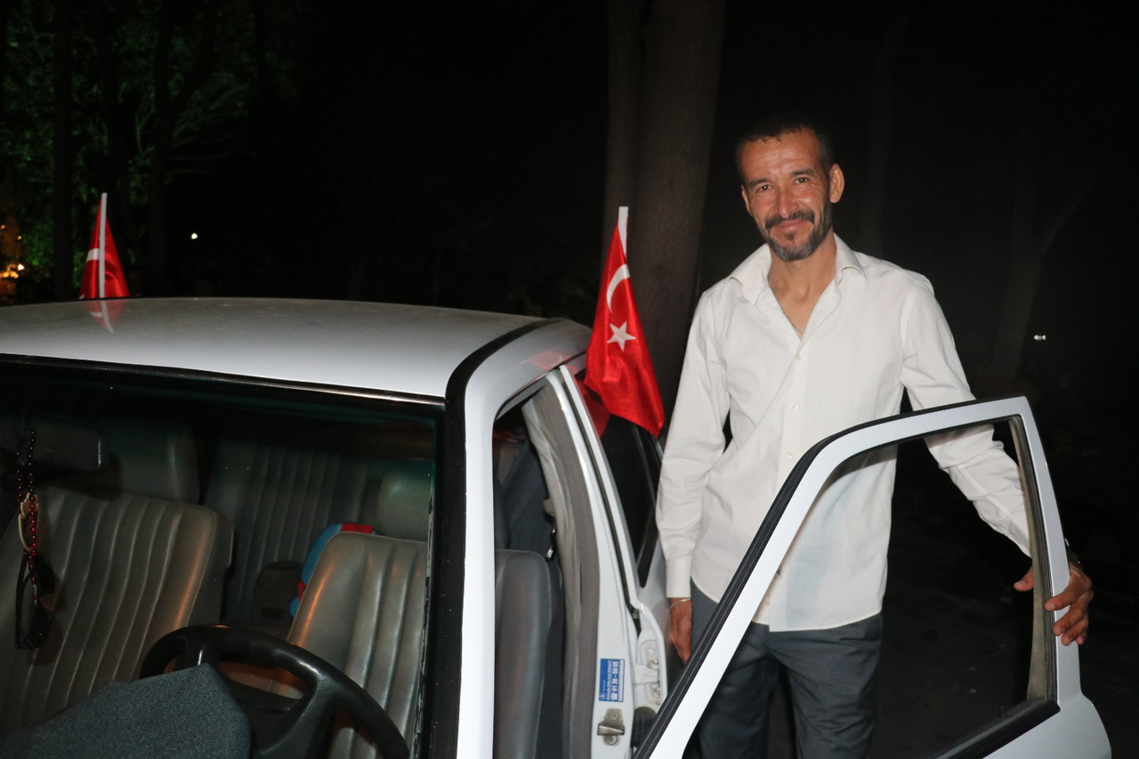 G A Z I L E R G U N U N D E K L A S I K O T O M O B I L K O R T E J I 922511 274099