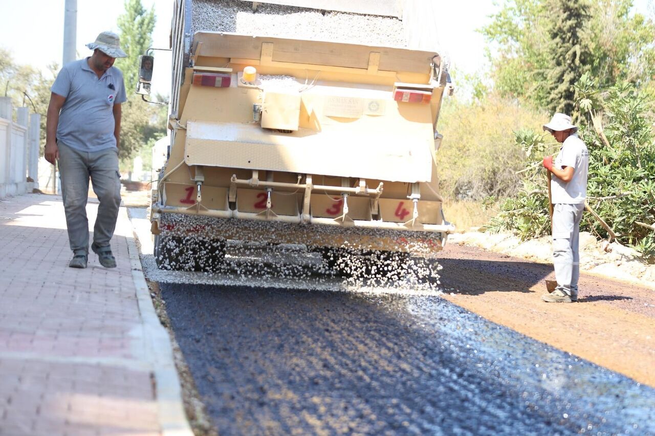 Goksu Mahallesinde Yollar Sathi Asfaltla Yenilendi 2