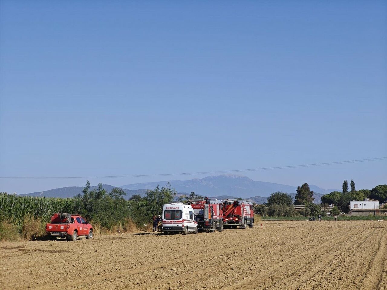 I Z M I R D E E G I T I M U C A G I D U S T U 894954 265844