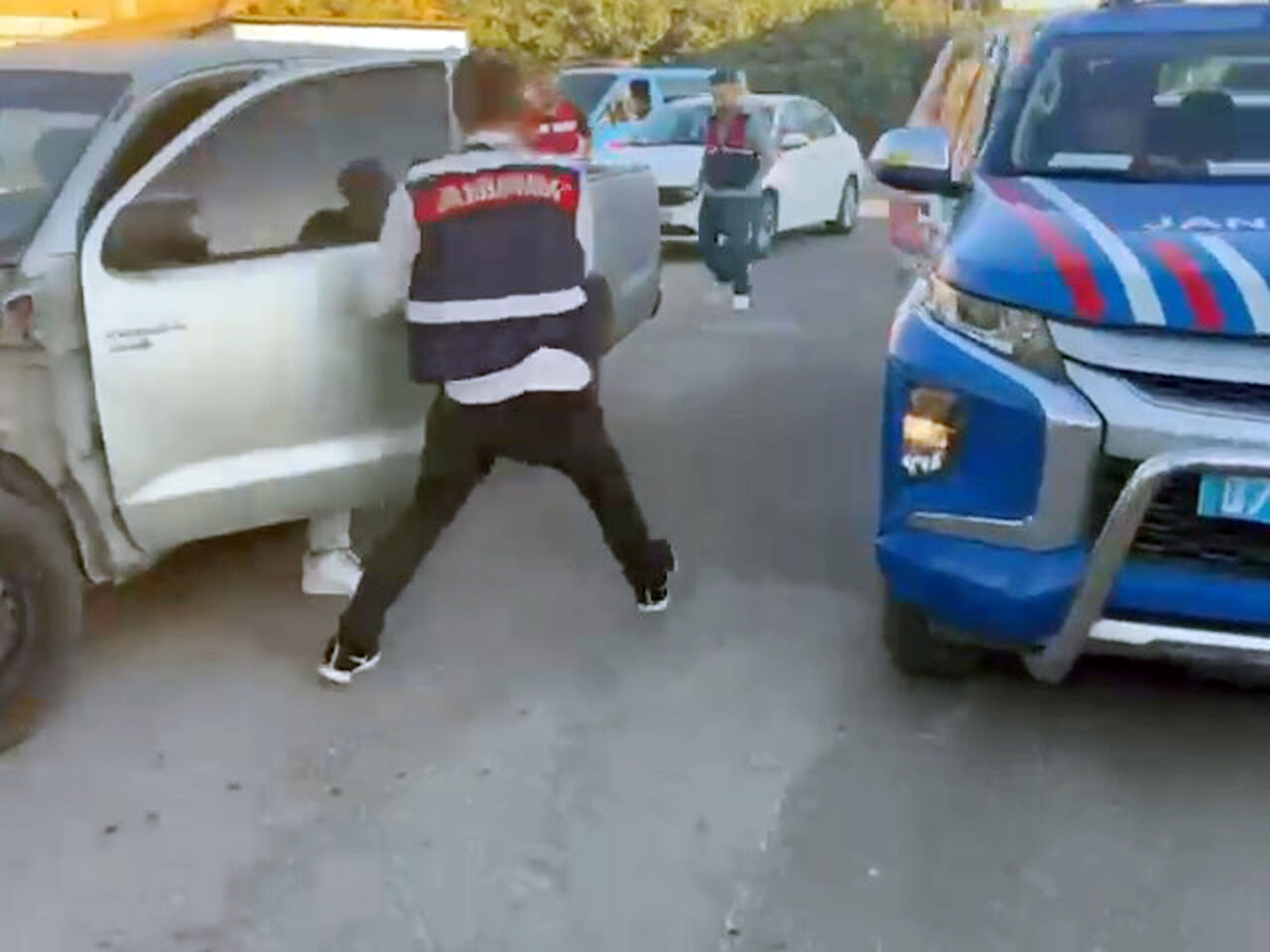 K E P E Z’ D E K A C A K S I L A H O P E R A S Y O N U 72 T A B A 898337 266922