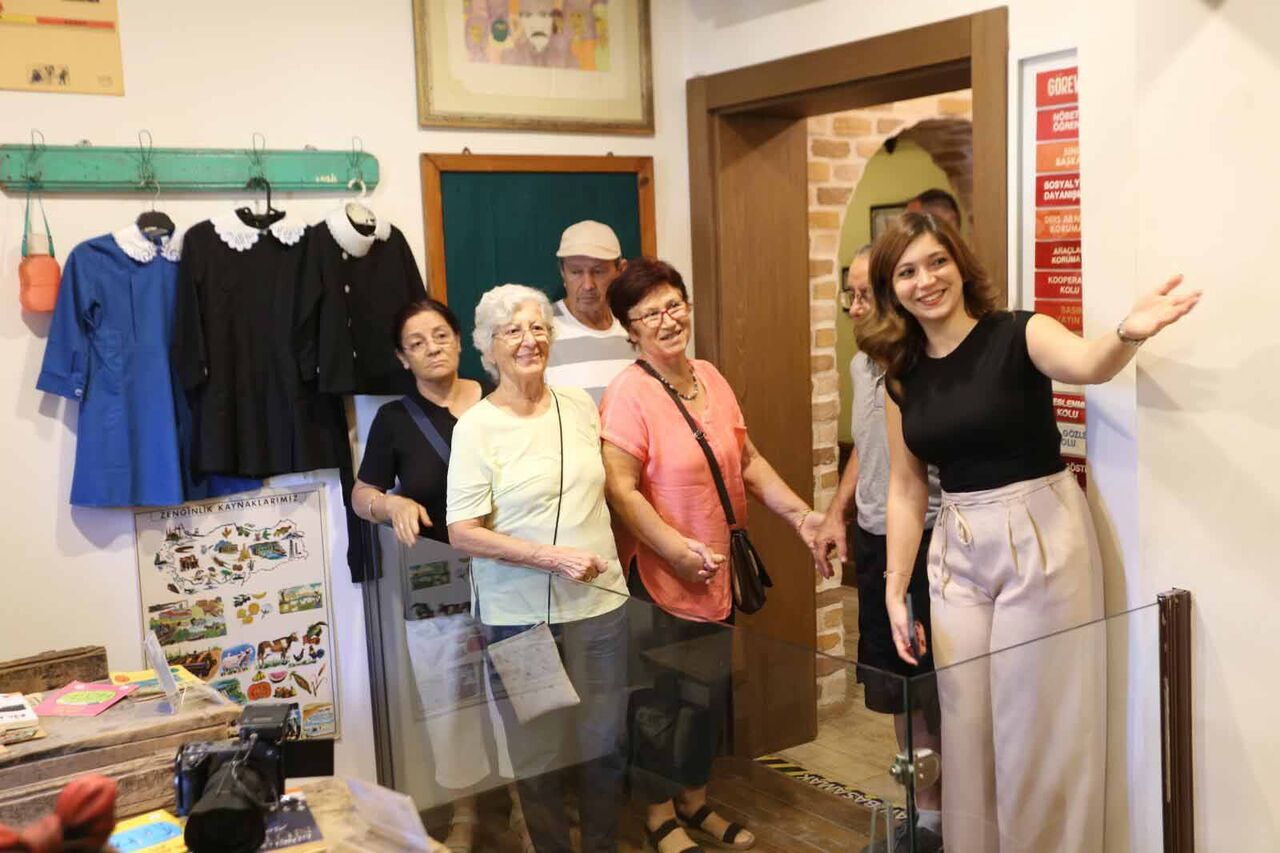 K E P E Z’ D E N A L Z H E I M E R F A R K I N D A L I K G U N U’ N D E 926675 275256