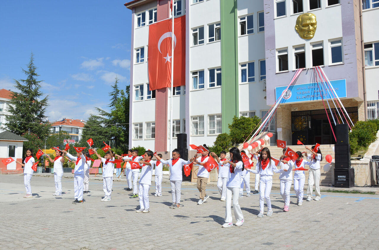 K O R K U T E L I D E I L K O G R E T I M H A F T A S I K U T L A N D I 914460 271686