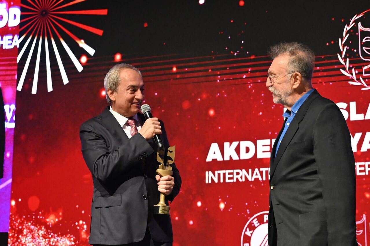 Kepezin Uluslarasi Akdeniz Tiyatro Odulleri Ilk Kez Sahiplerini Buldu 17