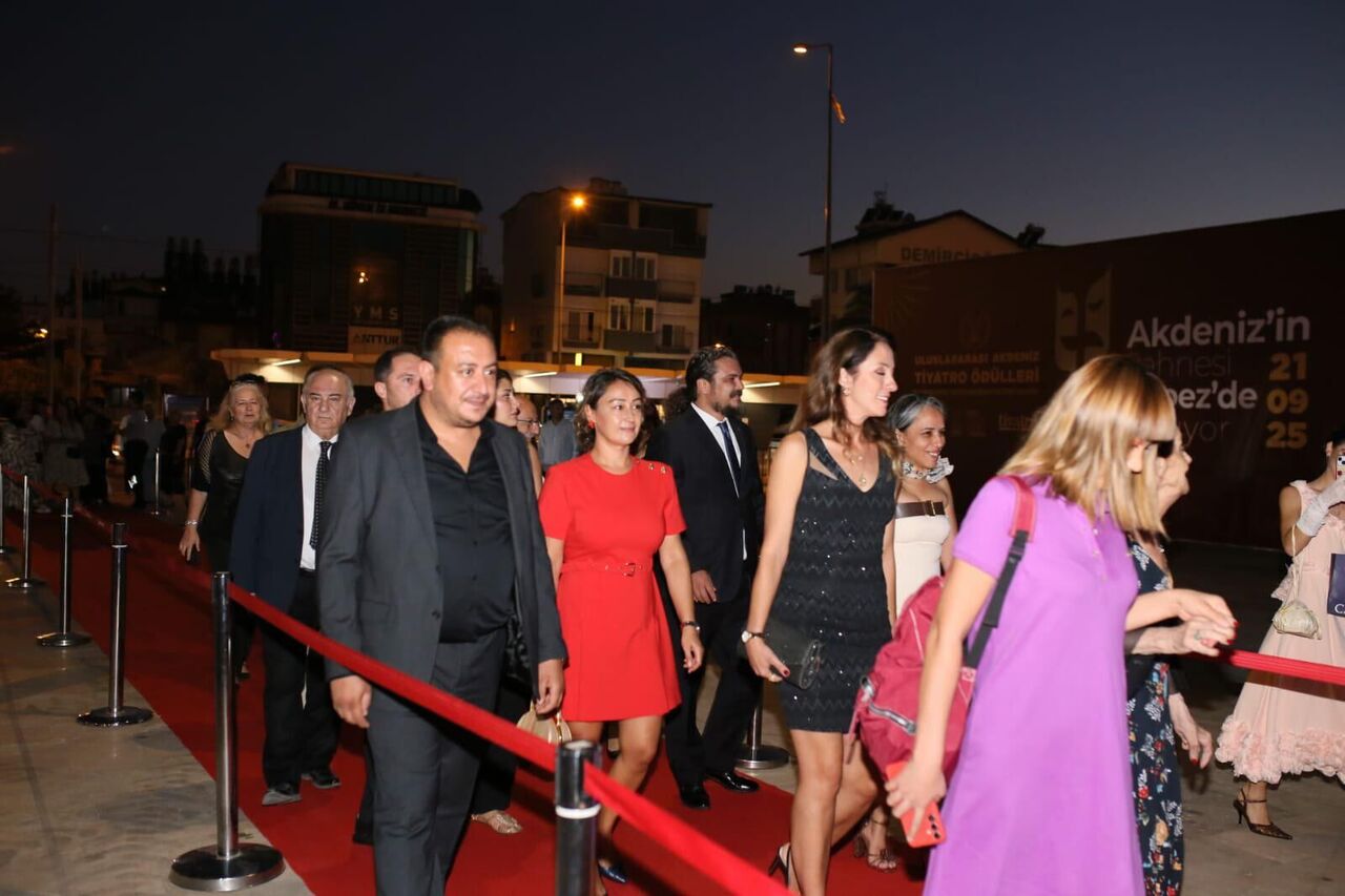 Kepezin Uluslarasi Akdeniz Tiyatro Odulleri Ilk Kez Sahiplerini Buldu 2