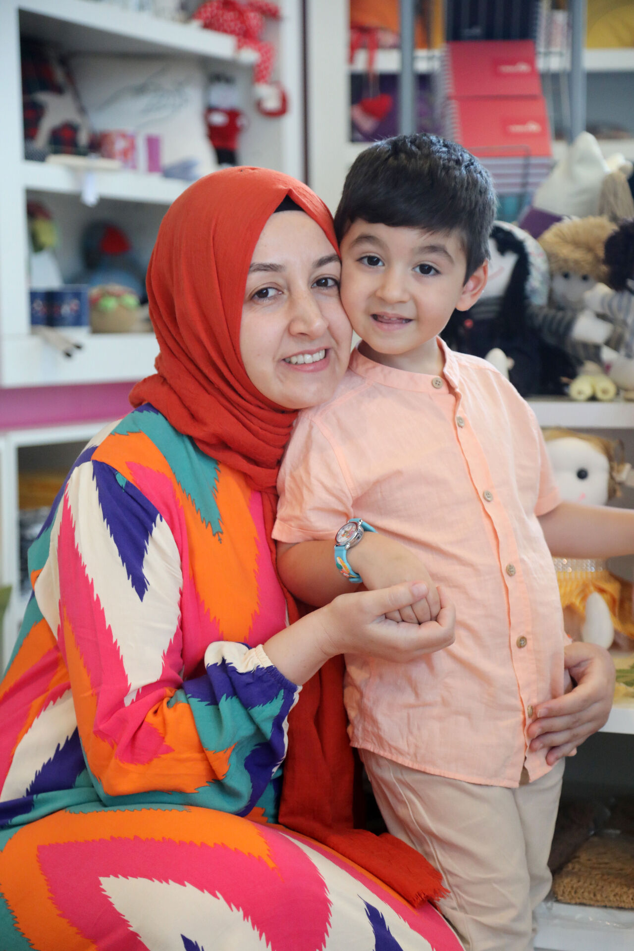 L O S E M I H A S T A S I Y I G I T I N A N N E S I C E K T I G I 907588 269653