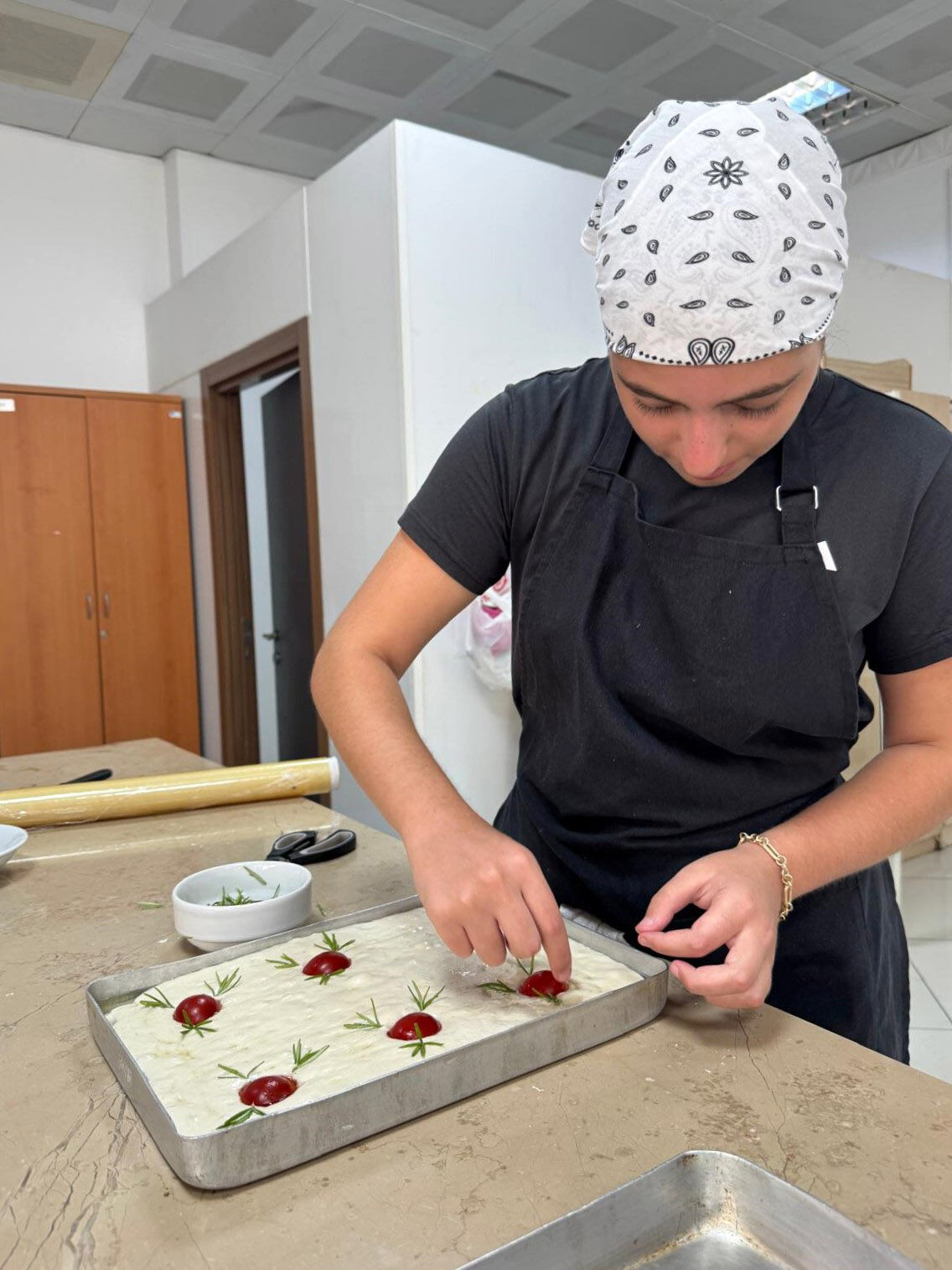 L O S E M I Y I Y E N D I A S C I L I K H A Y A L I N E K O S U Y O R 918408 272904