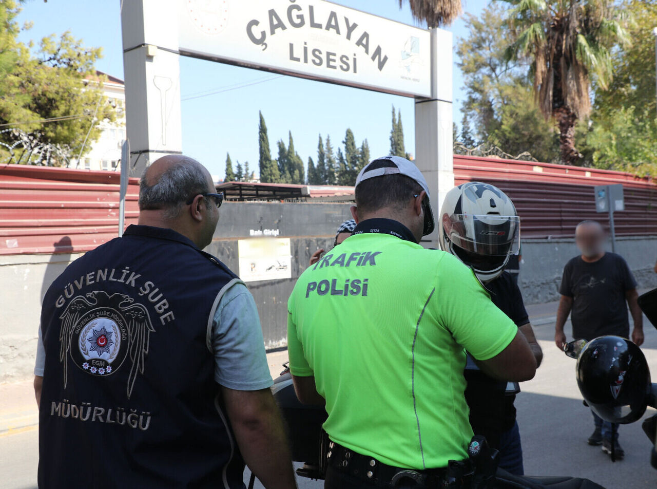 O K U L C E V R E L E R I N D E D E N E T I M 916038 272175