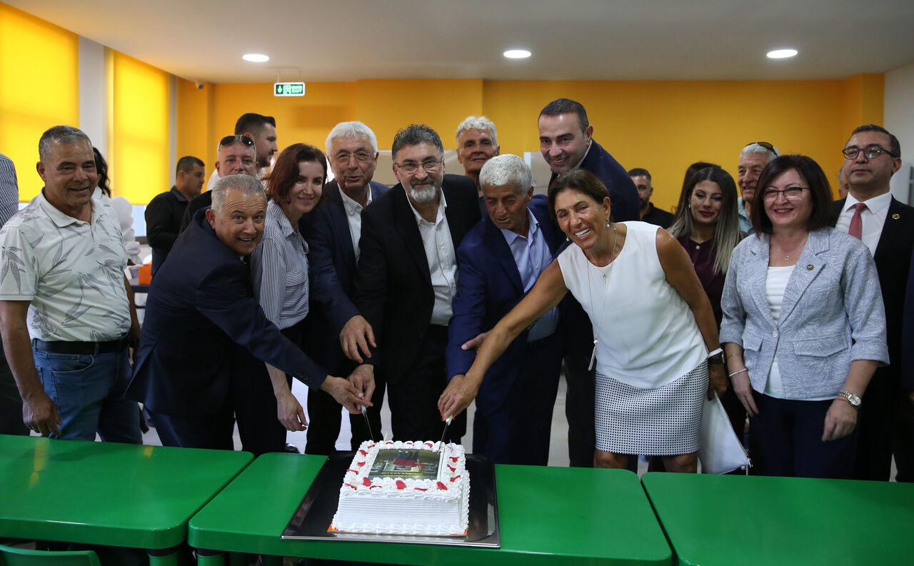 S E R I K T E K R E S V E G U N D U Z B A K I M E V I A C I L D I 927294 275462