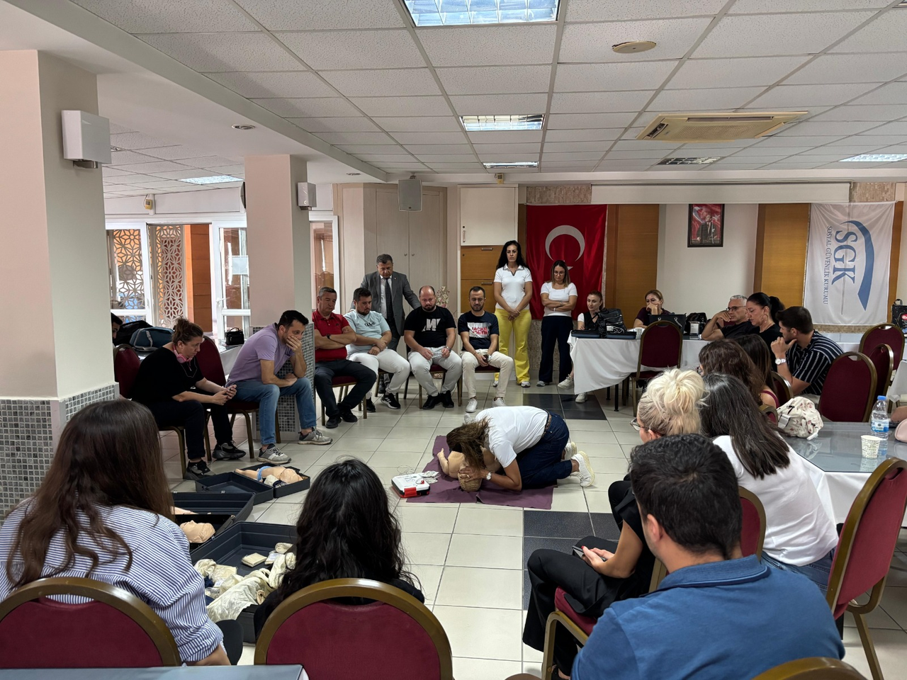 S G K P E R S O N E L I N E I L K Y A R D I M E G I T I M I 919032 273089