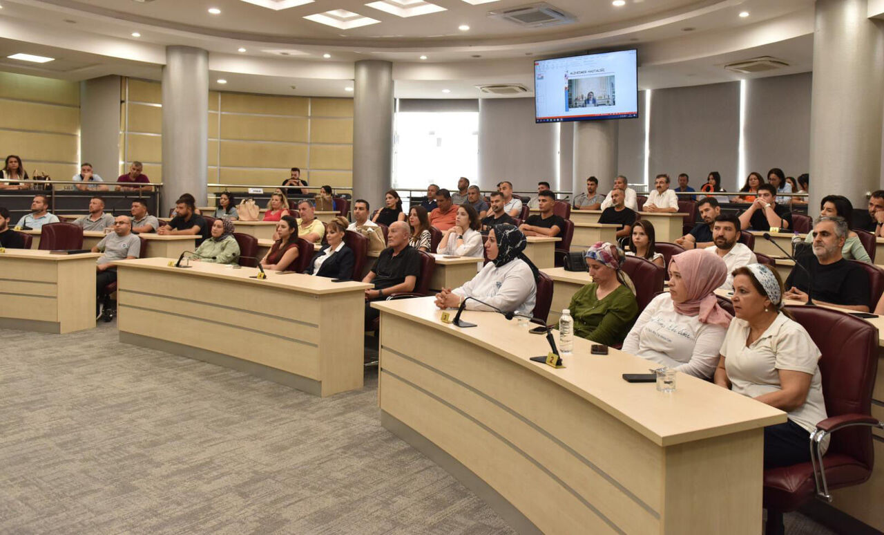 Y A S L I D O S T U K E P E Z’ D E N A L Z H E I M E R F A R K I N D A 921267 273752