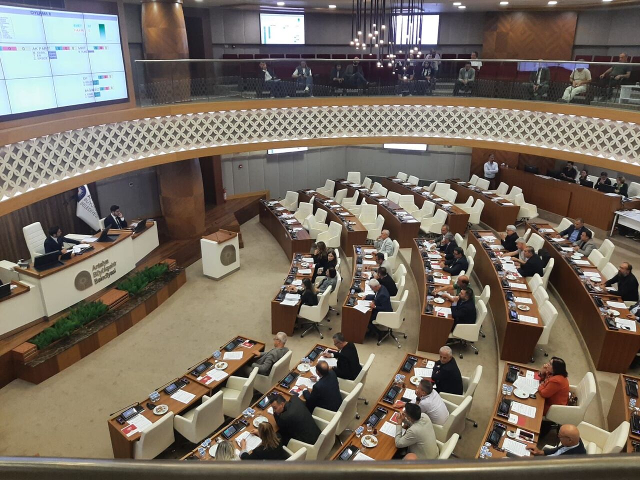 144B7E3B A6E0 4E5B A83B 16F1560E1D6C