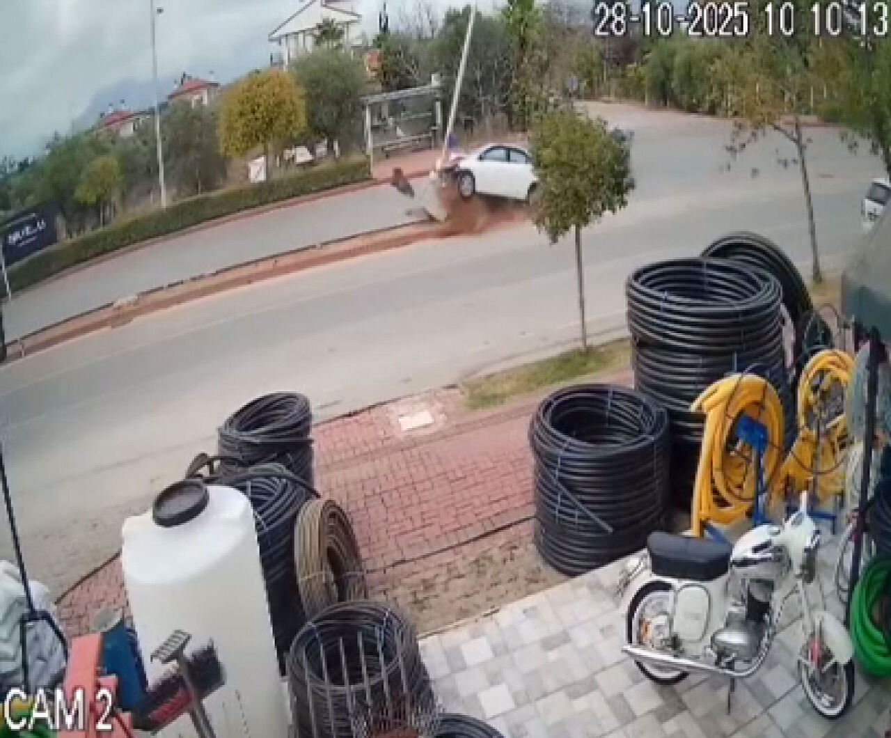 2 K I S I N I N Y A R A L A N D I G I K A Z A K A M E R A D A V I 986398 292842