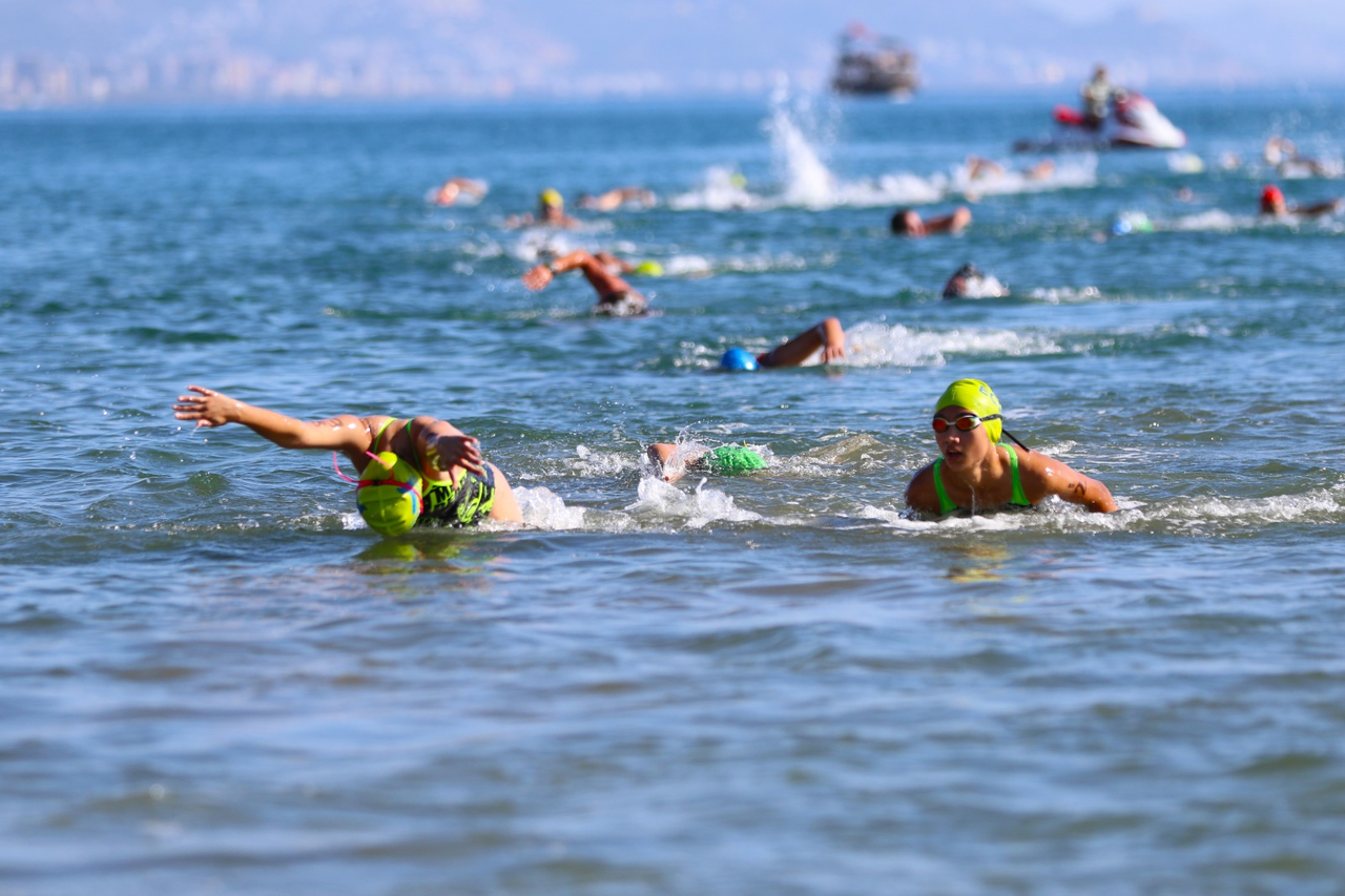 34 U N C U A L A N Y A T R I A T L O N U B A S L A D I 980203 291111