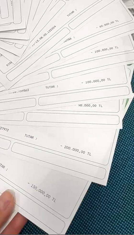 4 M I L Y O N L I R A D O L A N D I R I L D I G I N I I D D I A E T T 991837 294297