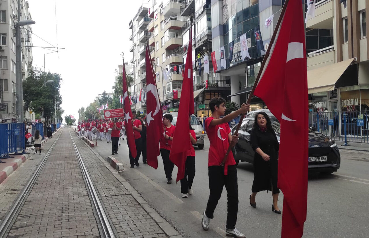 4Bf12415 Cb72 435A B26F 2412Ed278Bc4