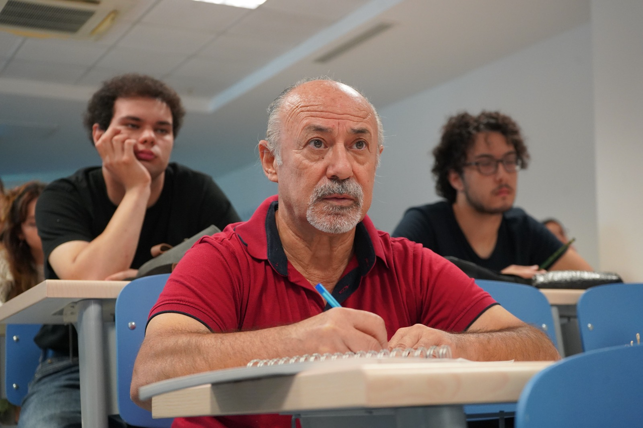 63 Y A S I N D A Y E N I D E N U N I V E R S I T E O G R E N C I S I 956103 283952