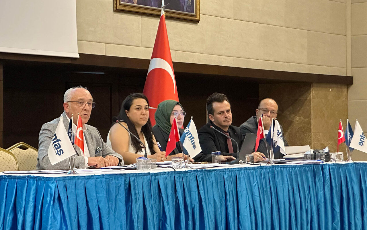 A N F A S T A O L A G A N G E N E L K U R U L Y A P I L D I 968925 287775