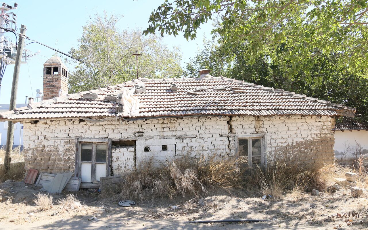 B I R K I S I N I N A R A Z I S I H A R I C T U M K O Y E H E R K 941065 279451