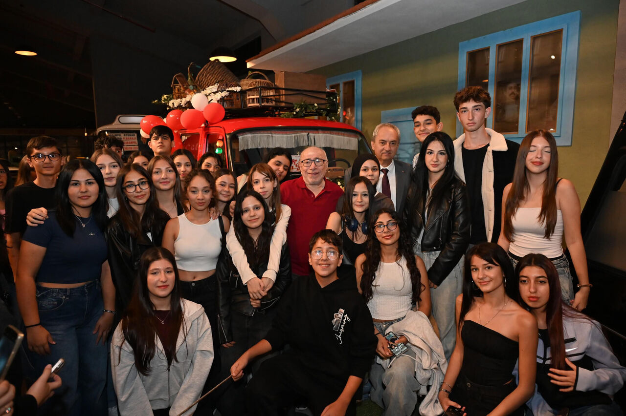 C I C E K A B B A S Y I L L A R S O N R A M I N I B U S U Y L E 953653 283149